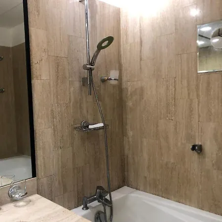 Apartment Monaco, Elegant & Quiet Renovated Apartment, In Fontvieille District, With Terrace & Pool, 15Min Walk To Port Hercule *
