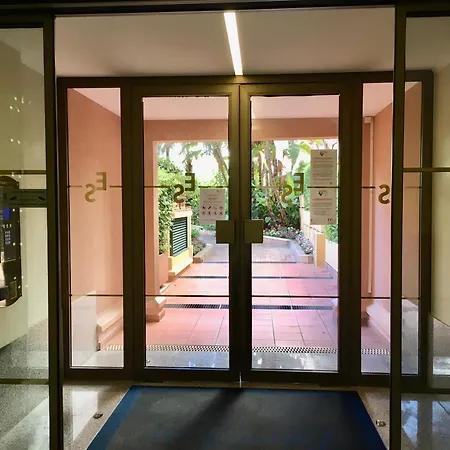Monaco, Elegant & Quiet Renovated Apartment, In Fontvieille District, With Terrace & Pool, 15Min Walk To Port Hercule Monte Carlo