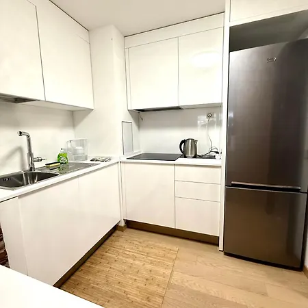 Monaco, Elegant & Quiet Renovated Apartment, In Fontvieille District, With Terrace & Pool, 15Min Walk To Port Hercule Monte Carlo