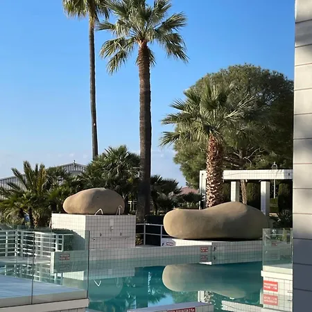 アパート Monaco, Elegant & Quiet In Fontvieille With Terrace, Garden View & Pool *